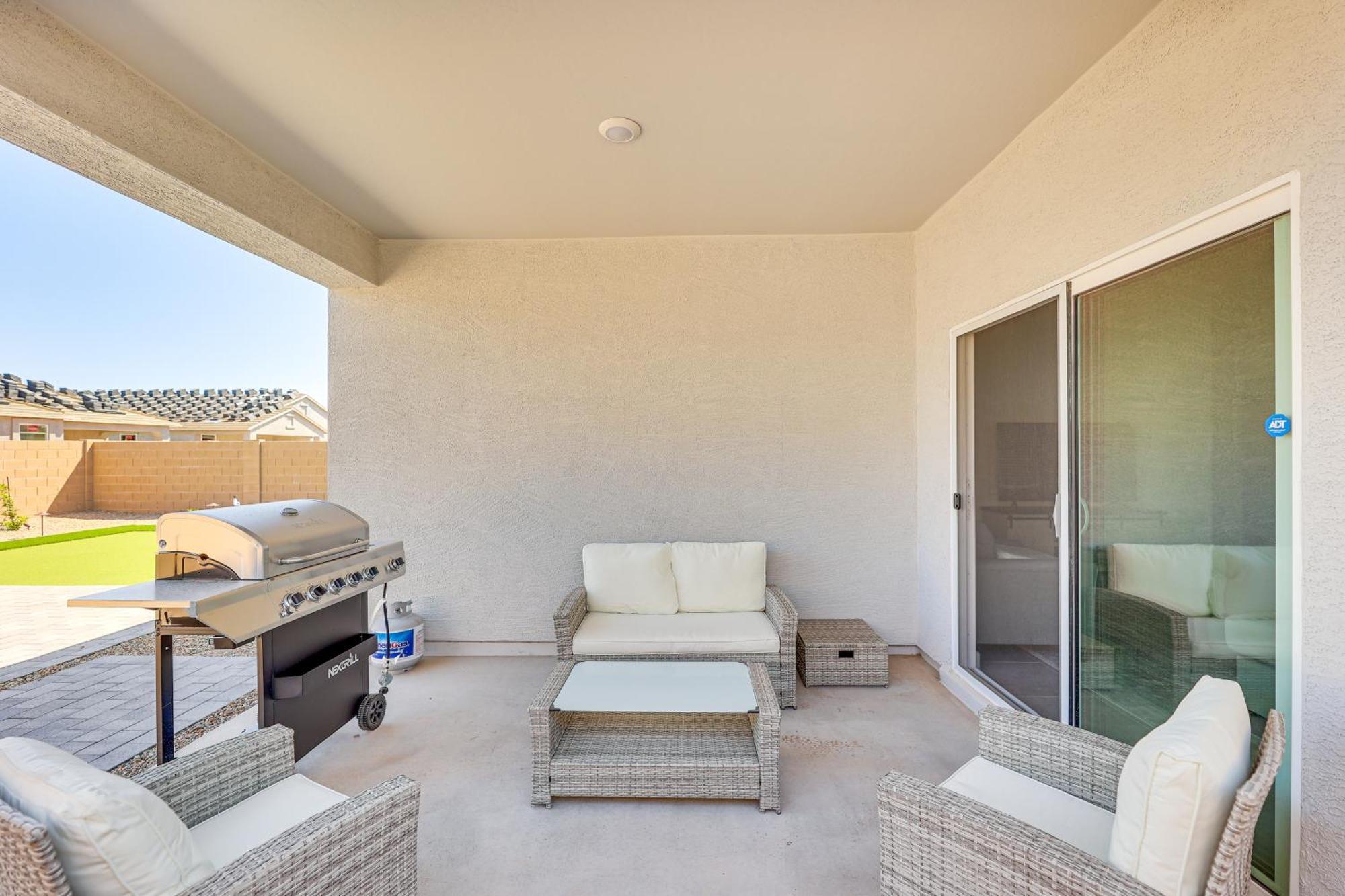 Maricopa Home With Putting Green And Covered Patio! Dış mekan fotoğraf